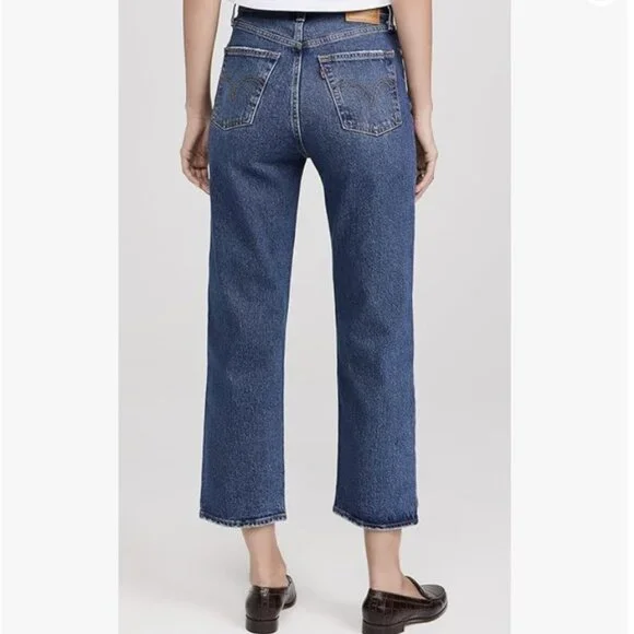 Levi's Women's Premium Ribcage Straight Ankle Jeans size 31 - Picture 2 of 3
